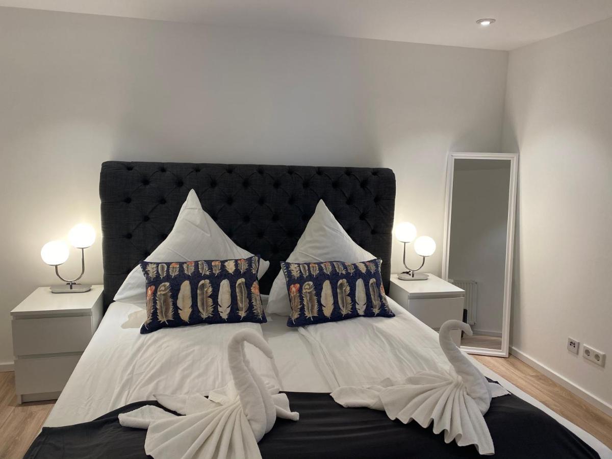 Dreamy Luxury Basement In Apartment Köln